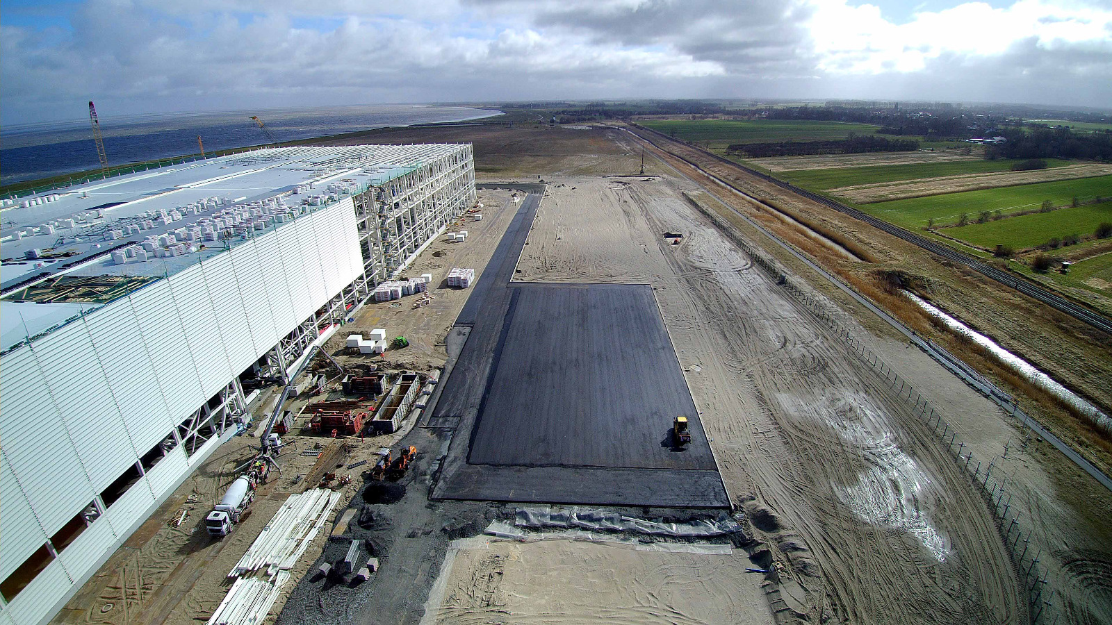 The construction of Nacelle factory of Siemens AG Ballast Nedam