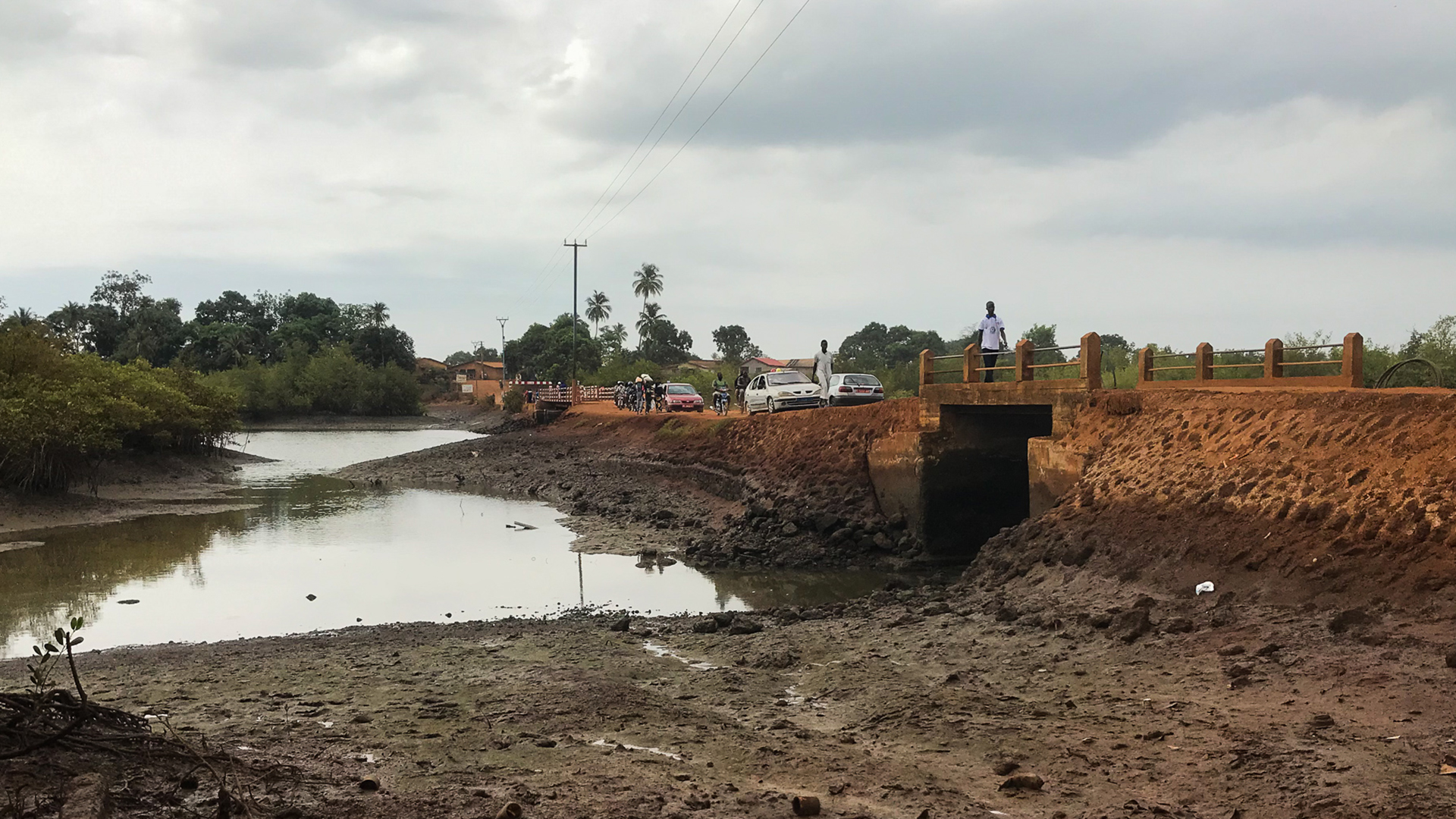 Five Bridges project in Conakry, Guinea Project Ballast Nedam